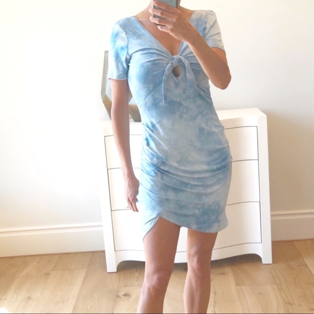Small Sky Blue Tie Dye Knot T Shirt Dress - Picture 3 of 7
